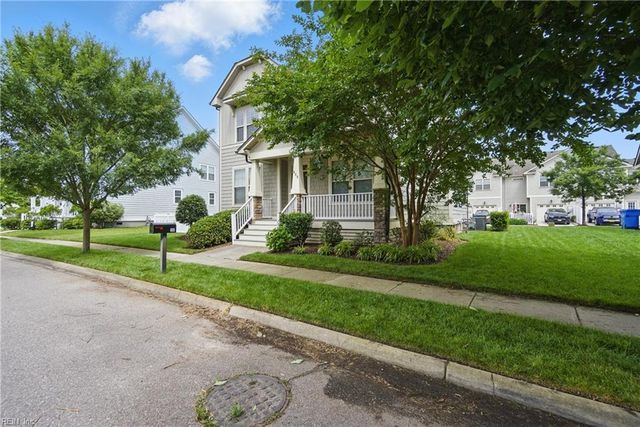 605 Robert Frost RD, Chesapeake, VA 23323