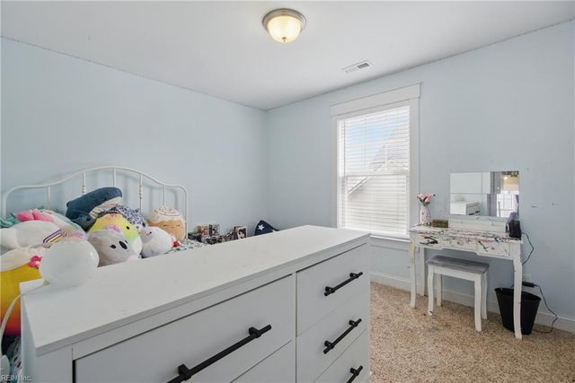 605 Robert Frost RD, Chesapeake, VA 23323