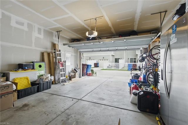 605 Robert Frost RD, Chesapeake, VA 23323