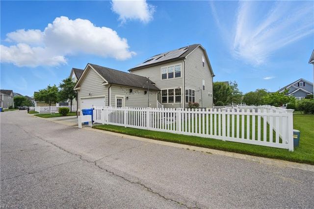605 Robert Frost RD, Chesapeake, VA 23323