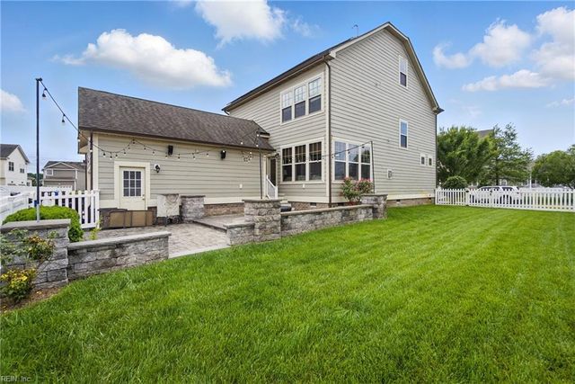 605 Robert Frost RD, Chesapeake, VA 23323