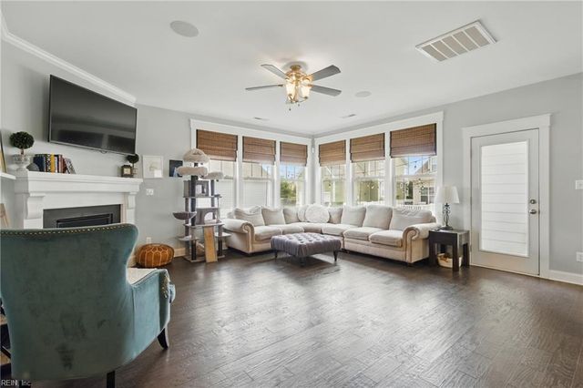 605 Robert Frost RD, Chesapeake, VA 23323