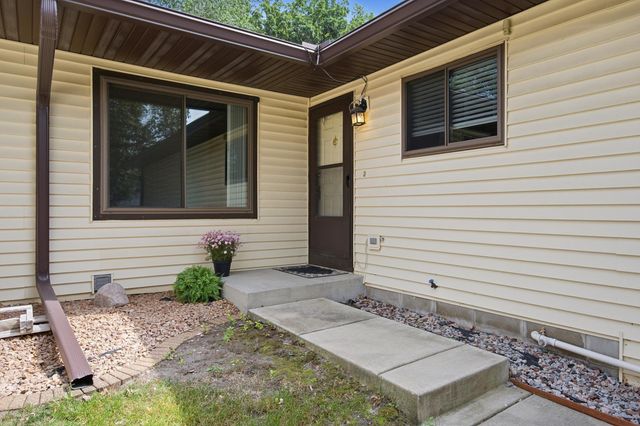 8564 134th Street W, Apple Valley, MN 55124