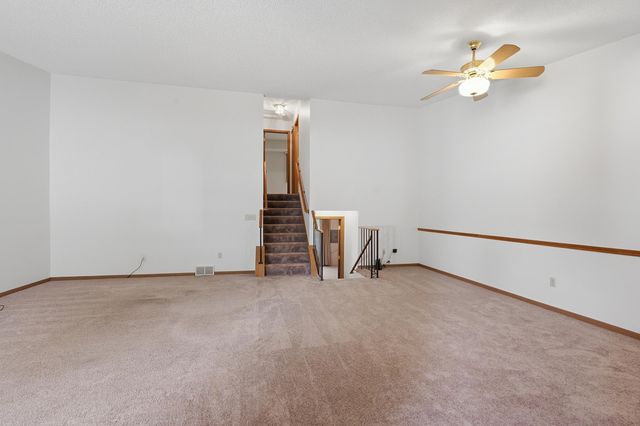 8564 134th Street W, Apple Valley, MN 55124