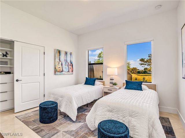 4110 E Gator CIR, Cape Coral, FL 33909