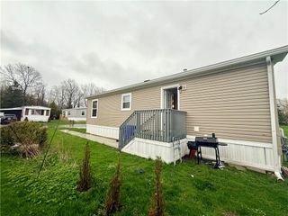 109 East Canyon Drive, Hamburg, NY 14075