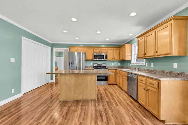 4492 Ironhorse Way, Clarksville, TN 37040