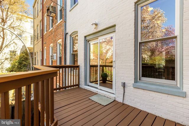 111 5TH ST SE, Washington, DC 20003