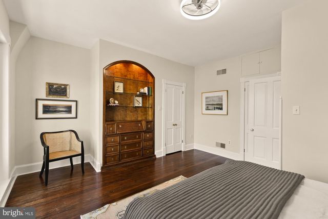 111 5TH ST SE, Washington, DC 20003