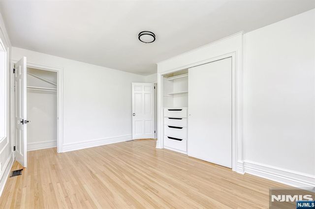 924 Franklin Avenue, Franklin Lakes, NJ 07417