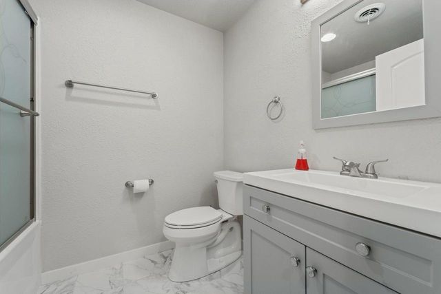 9022 W Stuth AVENUE, West Allis, WI 53227