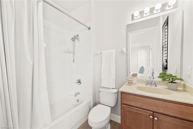 8411 Sedonia CIR, Estero, FL 33967