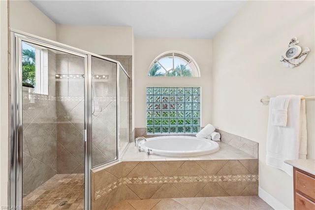 8411 Sedonia CIR, Estero, FL 33967