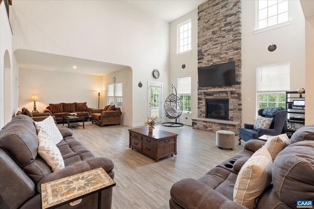 5626 MCKINLEY LN, Charlottesville, VA 22903