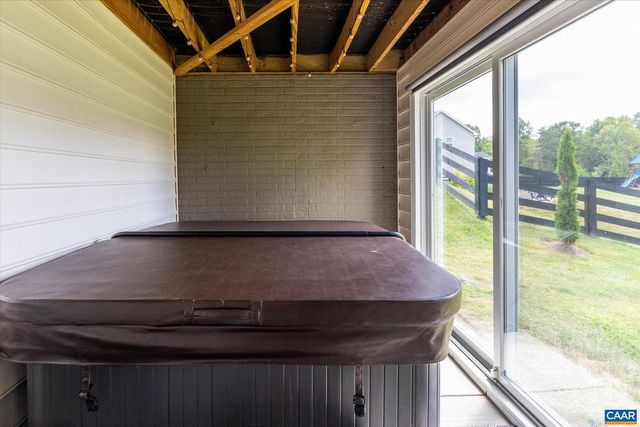 5626 MCKINLEY LN, Charlottesville, VA 22903