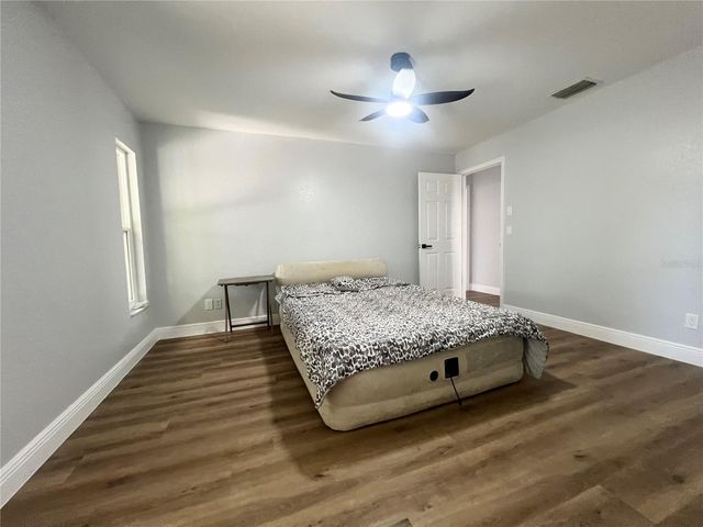 12195 71ST WAY, Largo, FL 33773