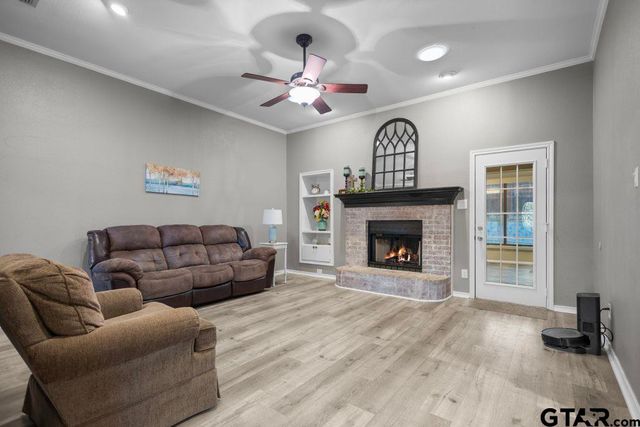 5707 Persimmon Dr, Tyler, TX 75707