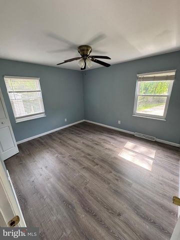9507 SMALL DR, Clinton, MD 20735