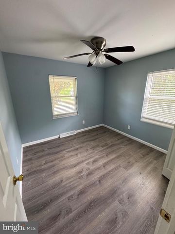 9507 SMALL DR, Clinton, MD 20735