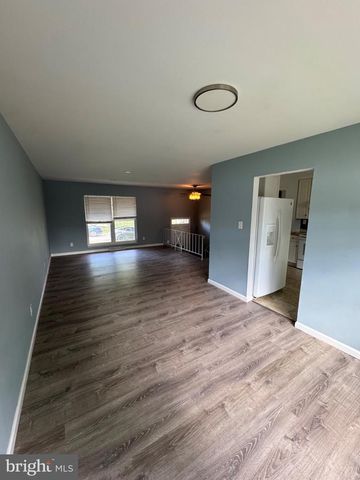 9507 SMALL DR, Clinton, MD 20735
