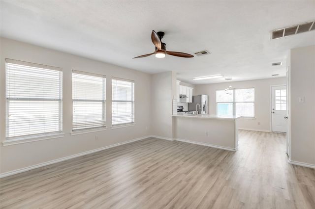 3207 Barksdale, Austin, TX 78725
