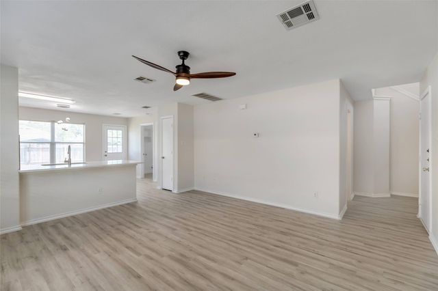 3207 Barksdale, Austin, TX 78725