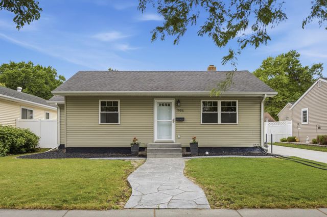 1605 5th Street S, Fargo, ND 58103
