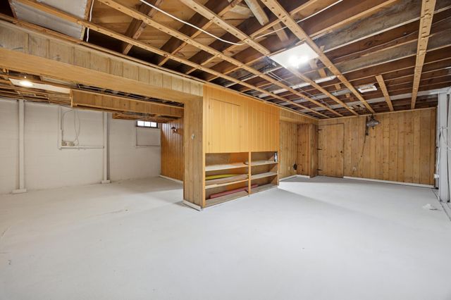 1605 5th Street S, Fargo, ND 58103
