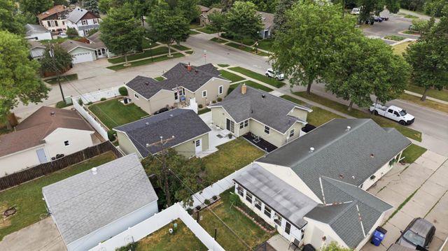 1605 5th Street S, Fargo, ND 58103