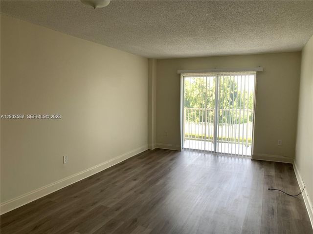 16465 NE 22nd Ave 511, North Miami Beach, FL 33160