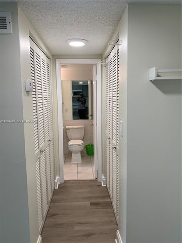 16465 NE 22nd Ave 511, North Miami Beach, FL 33160