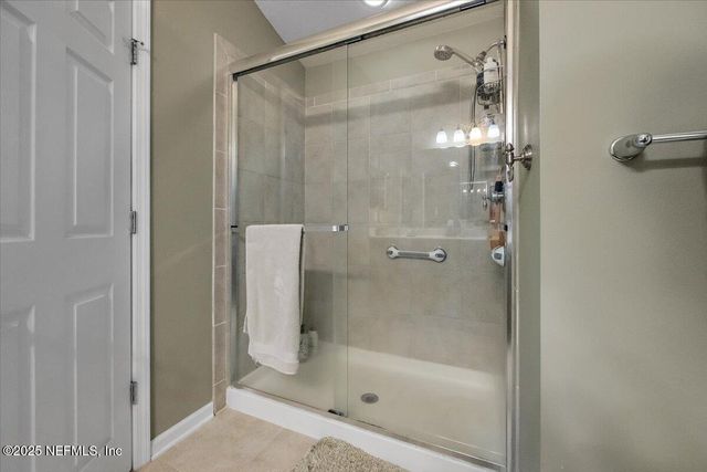 9126 HONEYBEE Lane, Jacksonville, FL 32256