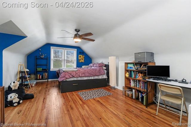 21611 W 10 Mile Road, Southfield, MI 48075