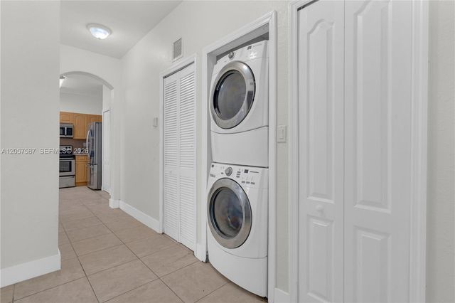 2815 SE 16th Ave 102, Homestead, FL 33035
