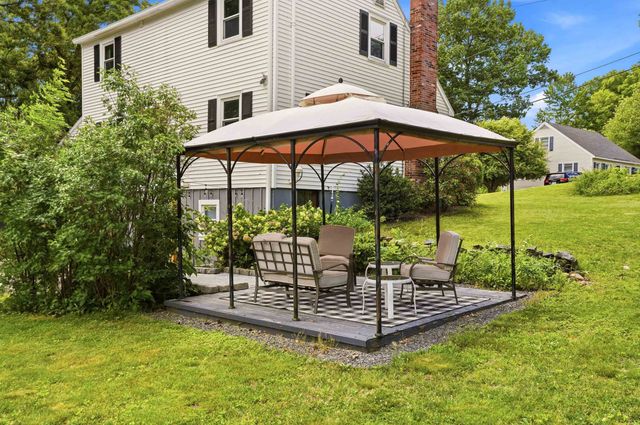 7 Wilmington Street, Nashua, NH 03062
