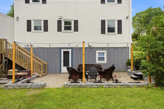 7 Wilmington Street, Nashua, NH 03062