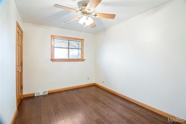 576 Clager Drive, Mehlville, MO 63125