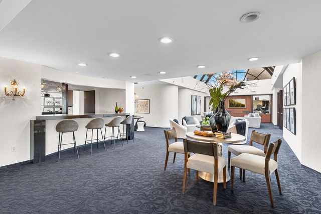 3145 Dean Court 1100, Minneapolis, MN 55416