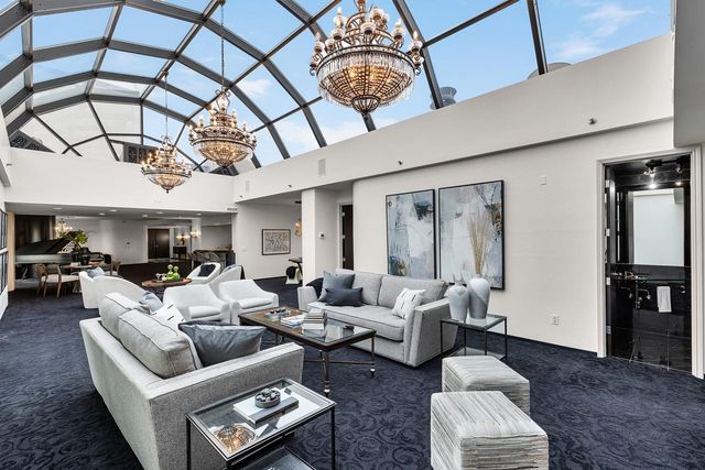 3145 Dean Court 1100, Minneapolis, MN 55416