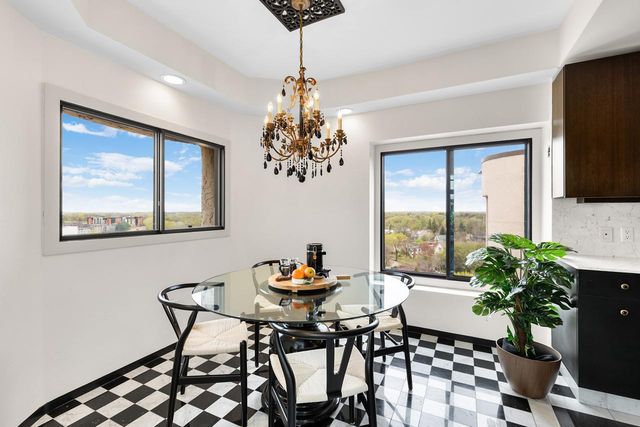 3145 Dean Court 1100, Minneapolis, MN 55416