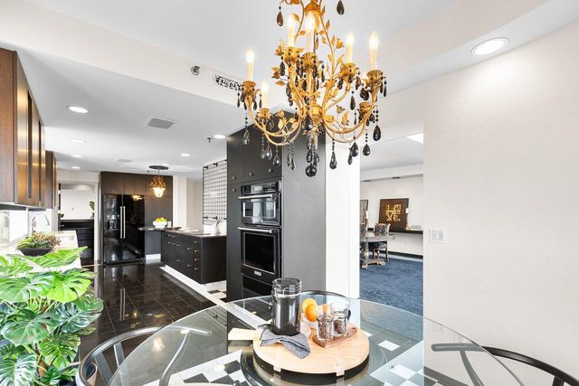 3145 Dean Court 1100, Minneapolis, MN 55416