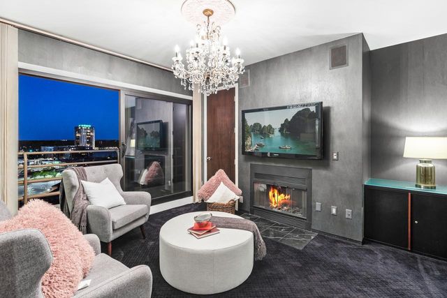 3145 Dean Court 1100, Minneapolis, MN 55416