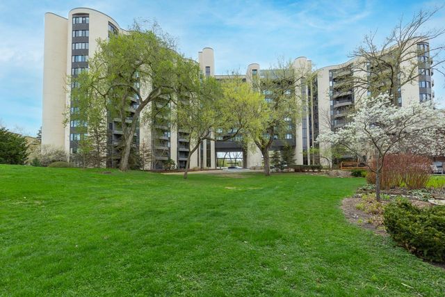 3145 Dean Court 1100, Minneapolis, MN 55416