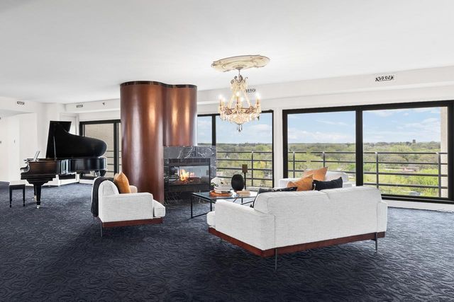 3145 Dean Court 1100, Minneapolis, MN 55416