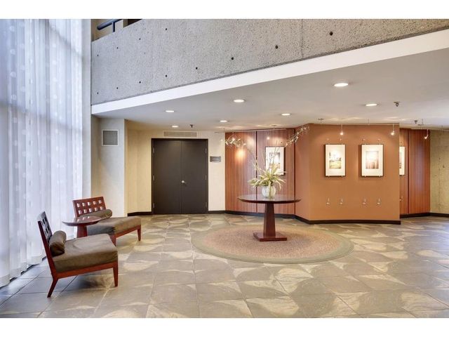 3145 Dean Court 1100, Minneapolis, MN 55416