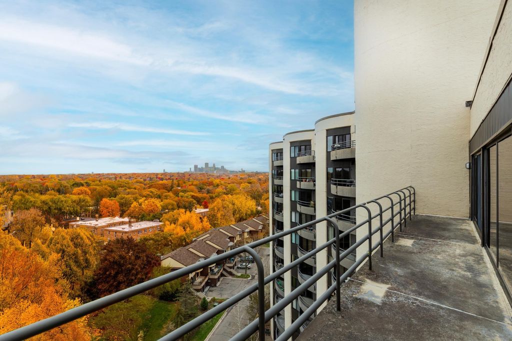 3145 Dean Court 1100, Minneapolis, MN 55416 — photo 5