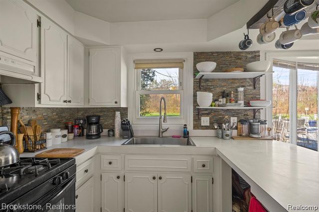 5069 Vincent Trail, Shelby Charter Township, MI 48316