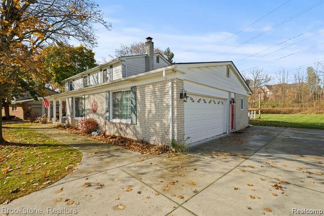 5069 Vincent Trail, Shelby Charter Township, MI 48316