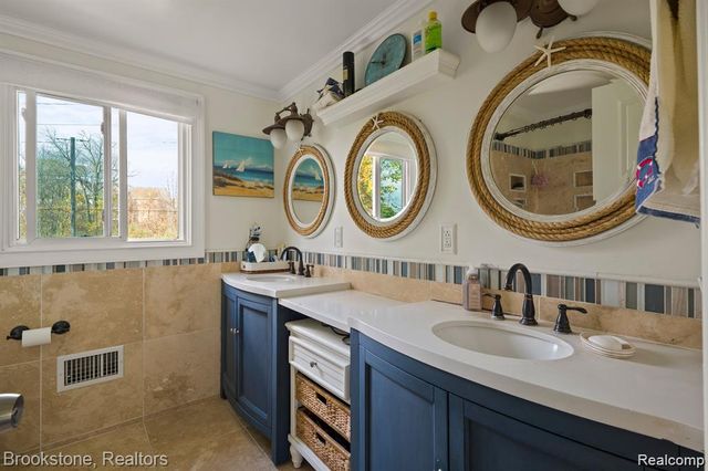 5069 Vincent Trail, Shelby Charter Township, MI 48316