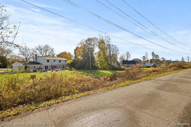 5069 Vincent Trail, Shelby Charter Township, MI 48316